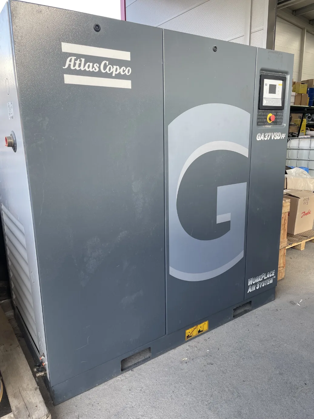Atlas Copco GA37-VSD-FF bérelhető ipari kompresszor